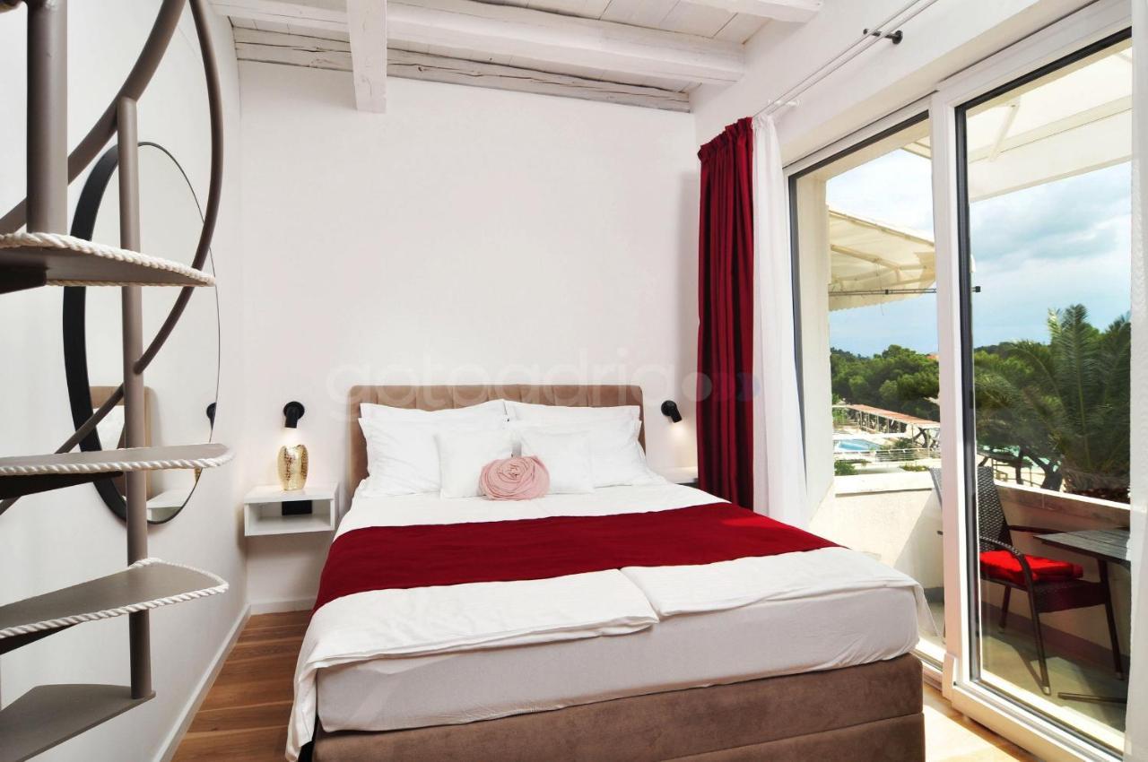 Beachfront Deluxe B&B Makarska Buitenkant foto