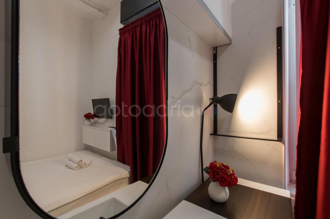 Beachfront Deluxe B&B Makarska Buitenkant foto