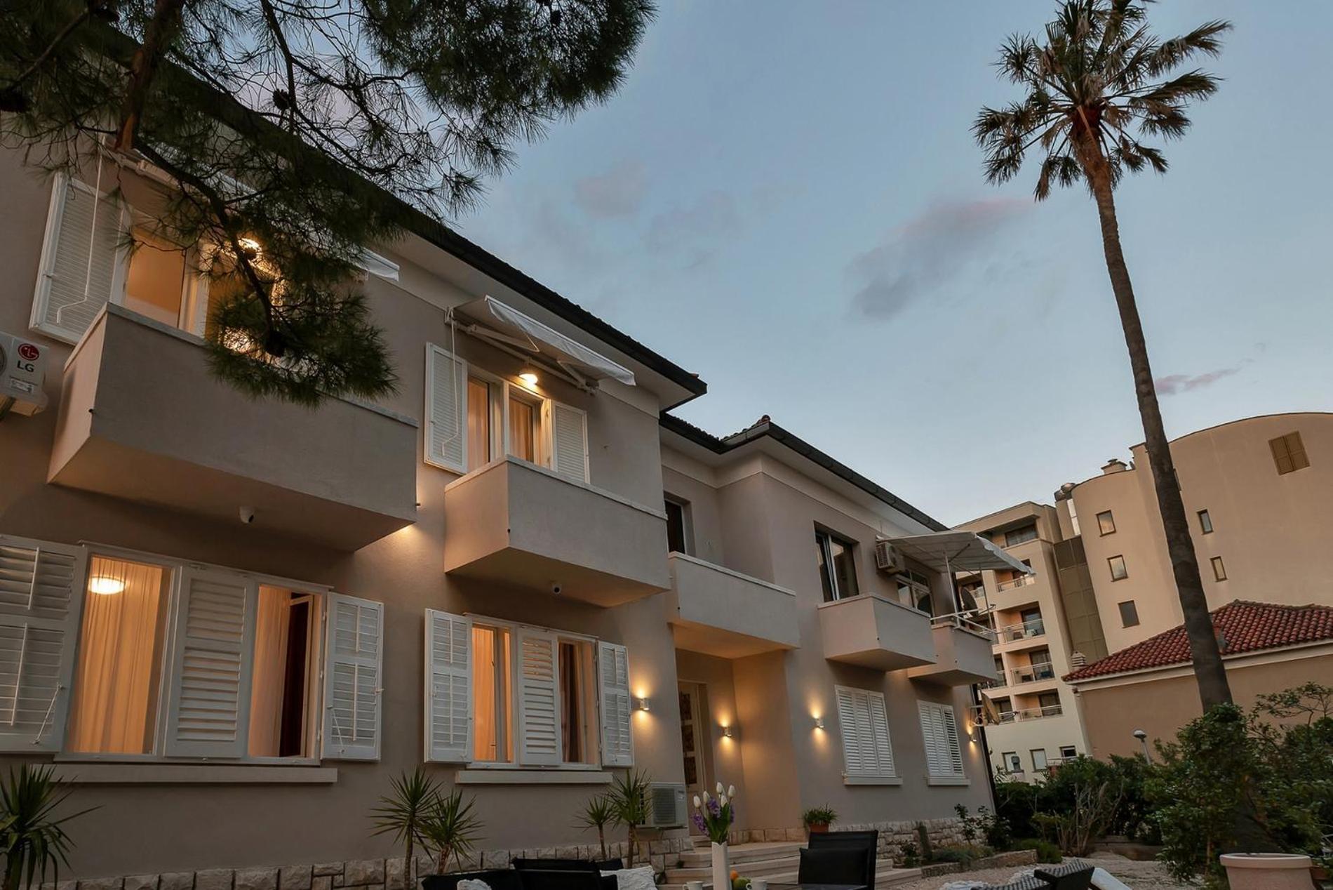 Beachfront Deluxe B&B Makarska Buitenkant foto